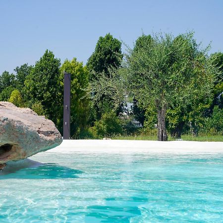 Hotel La Caporala Castel d'Azzano Buitenkant foto