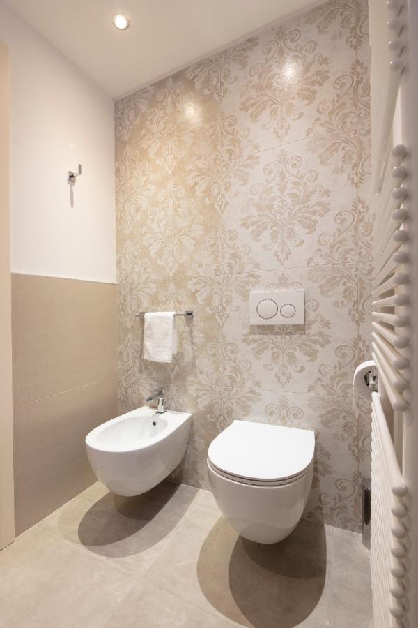 Hotel La Caporala Castel d'Azzano Buitenkant foto
